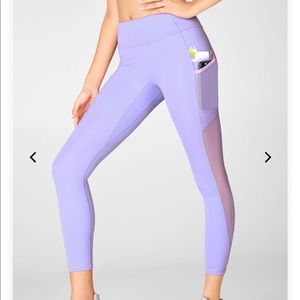 NWOT! Fabletics Trinity Mid-Rise Leggings